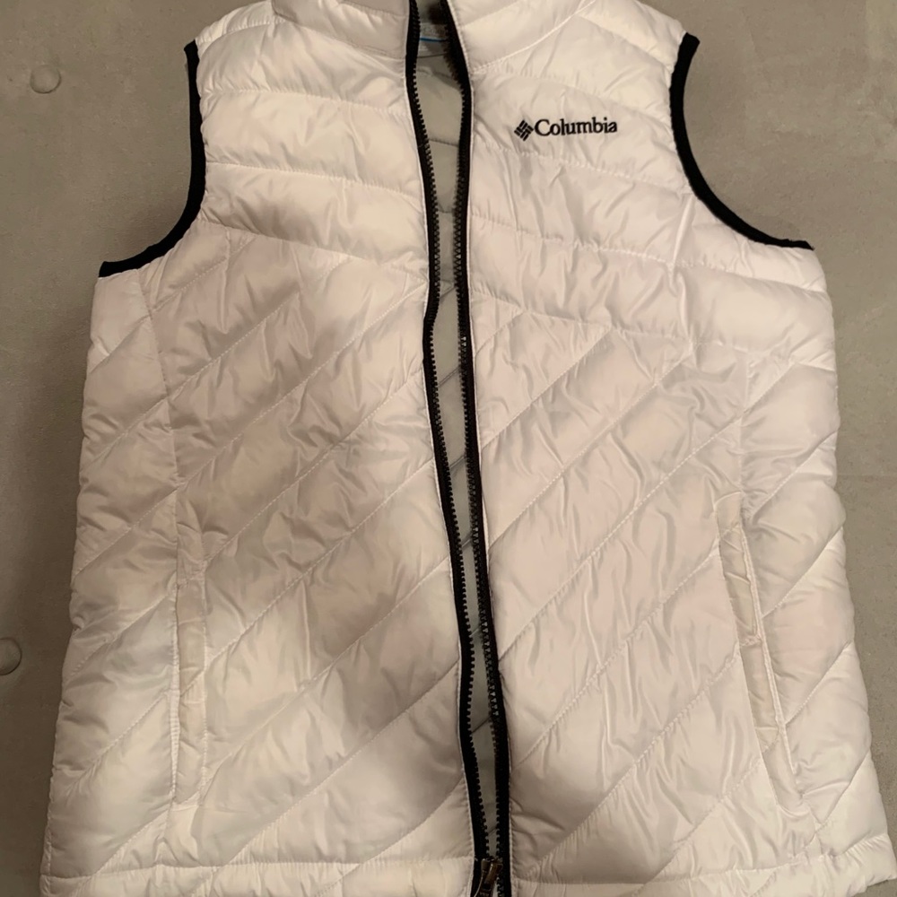 Kids White Vest - Picture 2 of 3